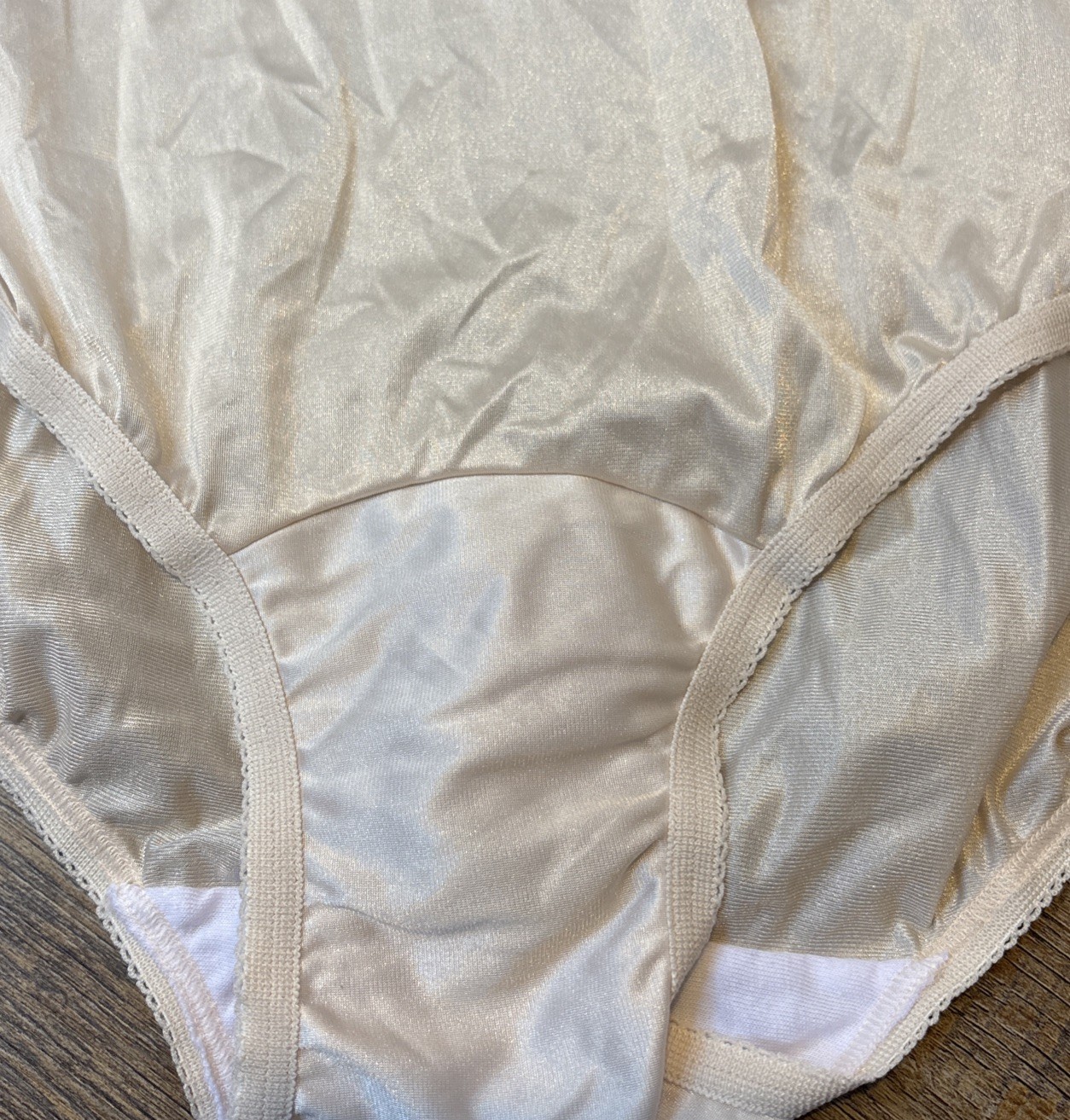 Vanity Fair CandleGlow Ravissant Tailored Brief Underwear Women’s Size 2X-Large