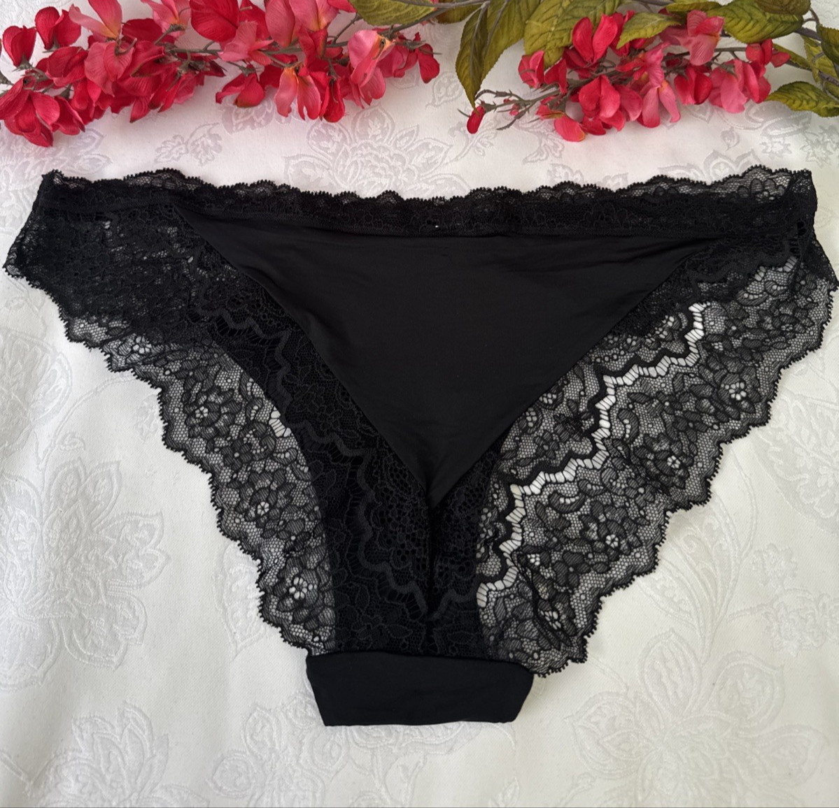 VICTORIA’S SECRET XL DREAM ANGELS BLACK CHEEKINI TANGA LACE SILKY PANTIES NWT