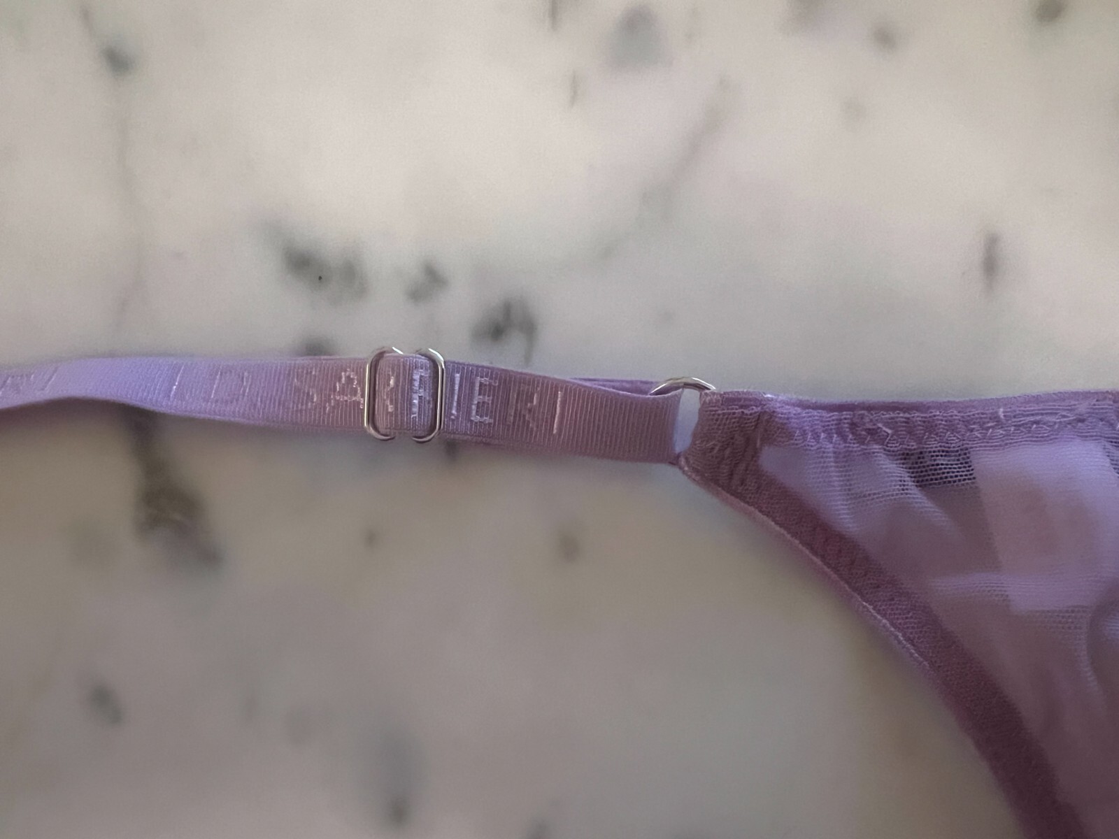 I.D. SARRIERI Petal Bloom scalloped embroidered tulle thong – Lilac Sz L – BNWT