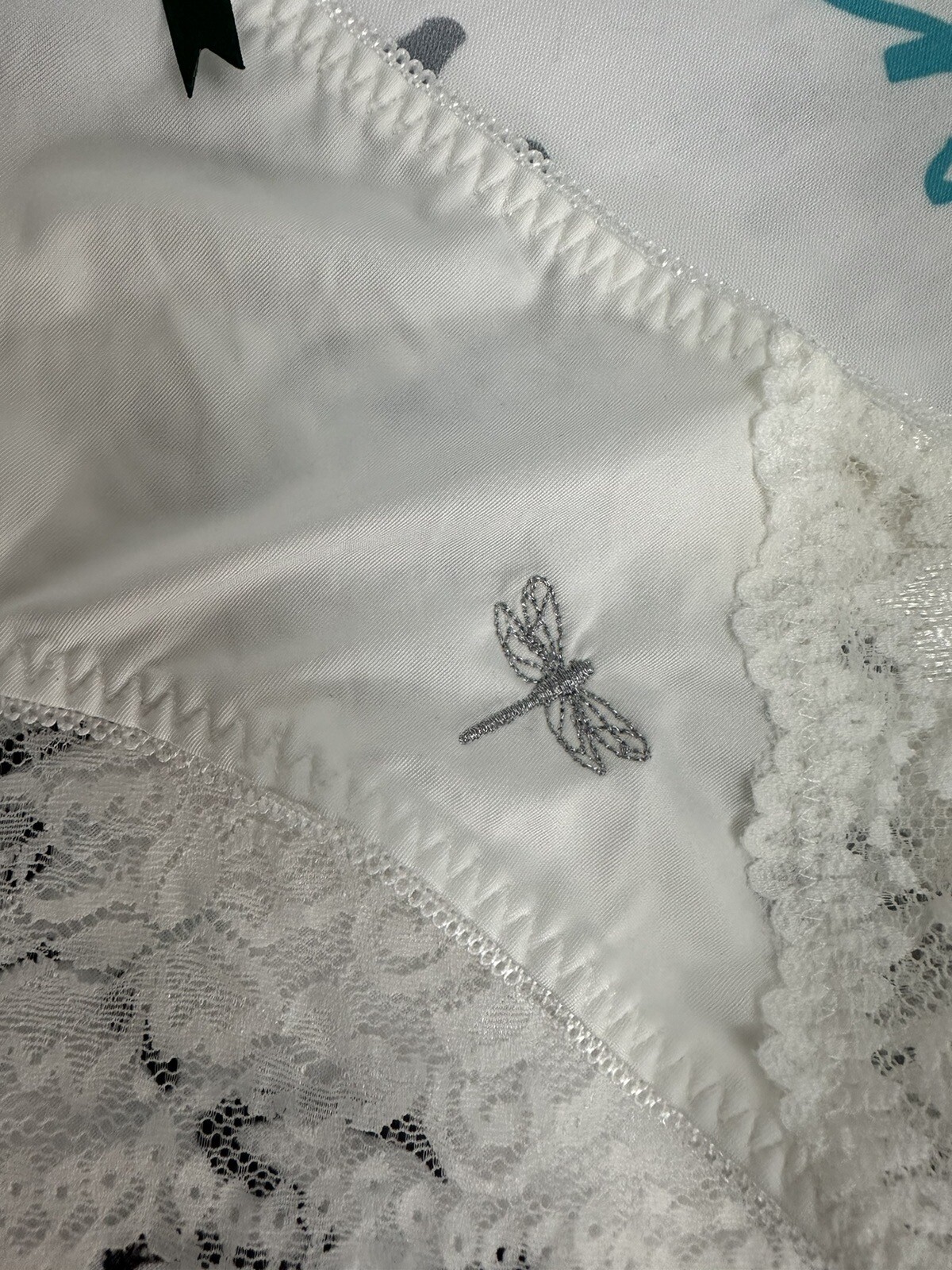 Torrid Outlander White Cheeky Lace Dragonfly detail Panties Size 1 14-16 NWT