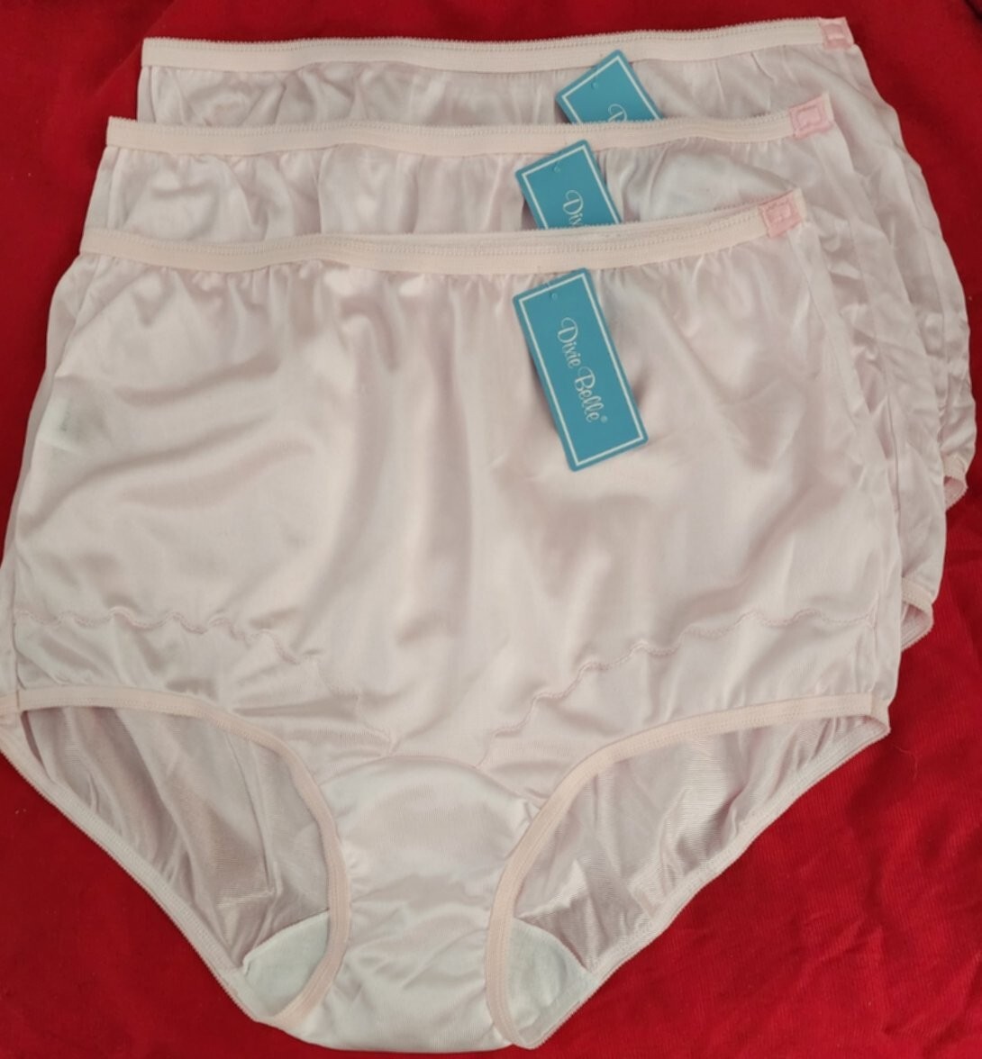 3 Pair Dixie Belle PINK 100% Nylon Size 8 Scalloped Leg Panty Style 719
