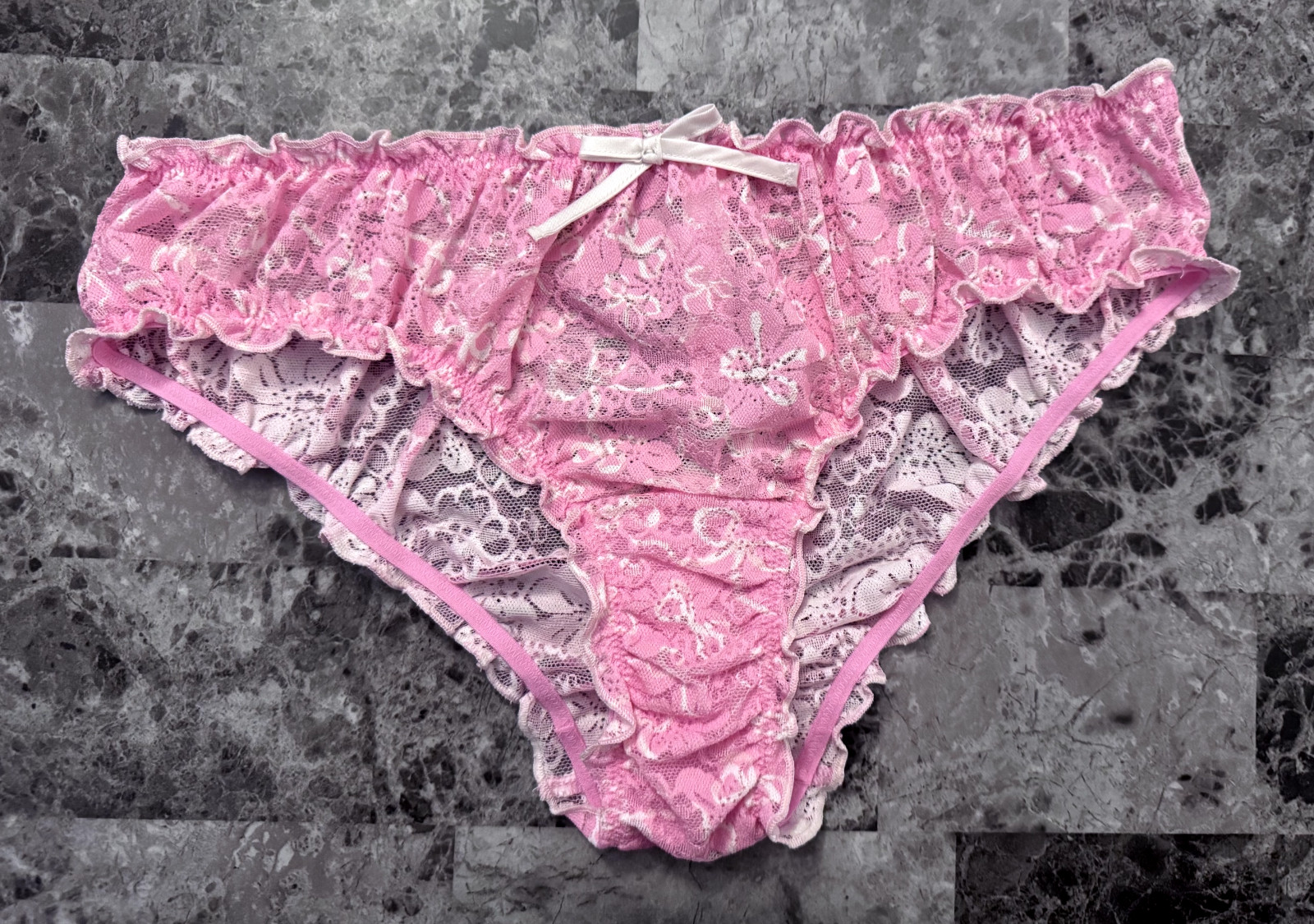 LOVESHACKFANCY VICTORIA’S SECRET PINK LACE BOW RUFFLE BLOOMER CHEEKY PANTIES