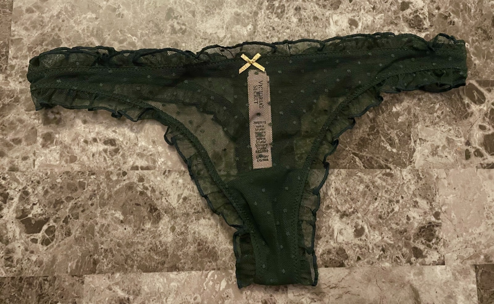 NWT VICTORIA’S SECRET GREEN POLKA DOTTED MESH RUFFLE GOLD BOW THONG PANTIES