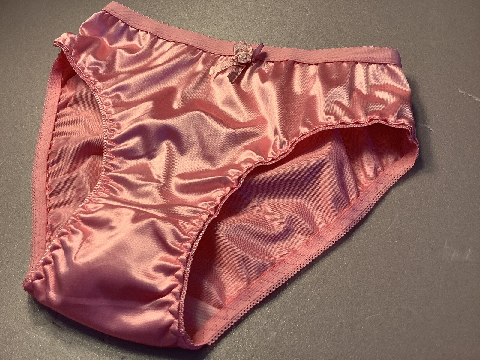 Women Panties Bikinis ANN DIANE Size M. Pink Shiny Satin Soft W/decoration