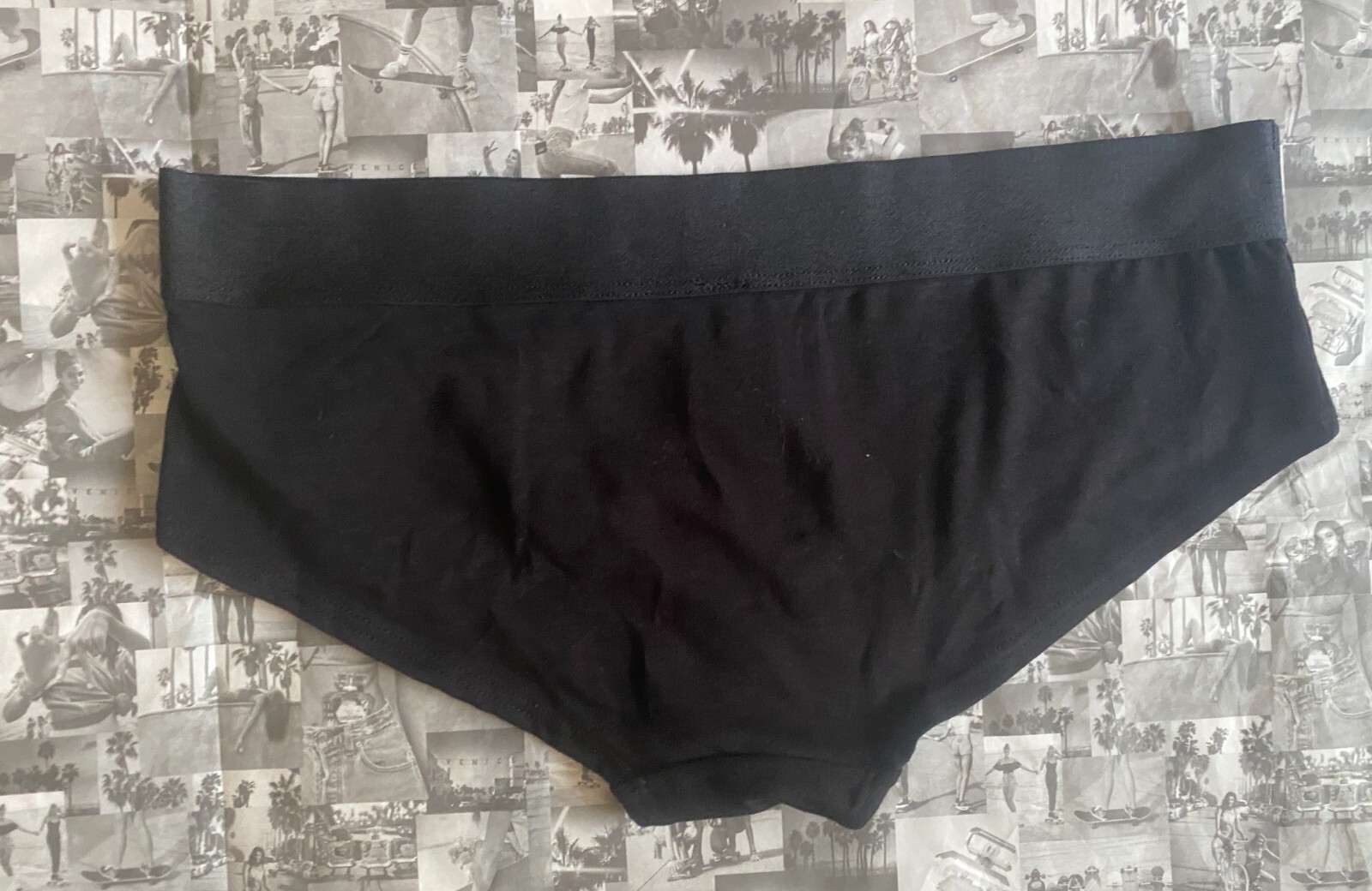 NWT Victoria’s Secret Pink waistband logo panty Hipster Rainbow BLING Logo Large