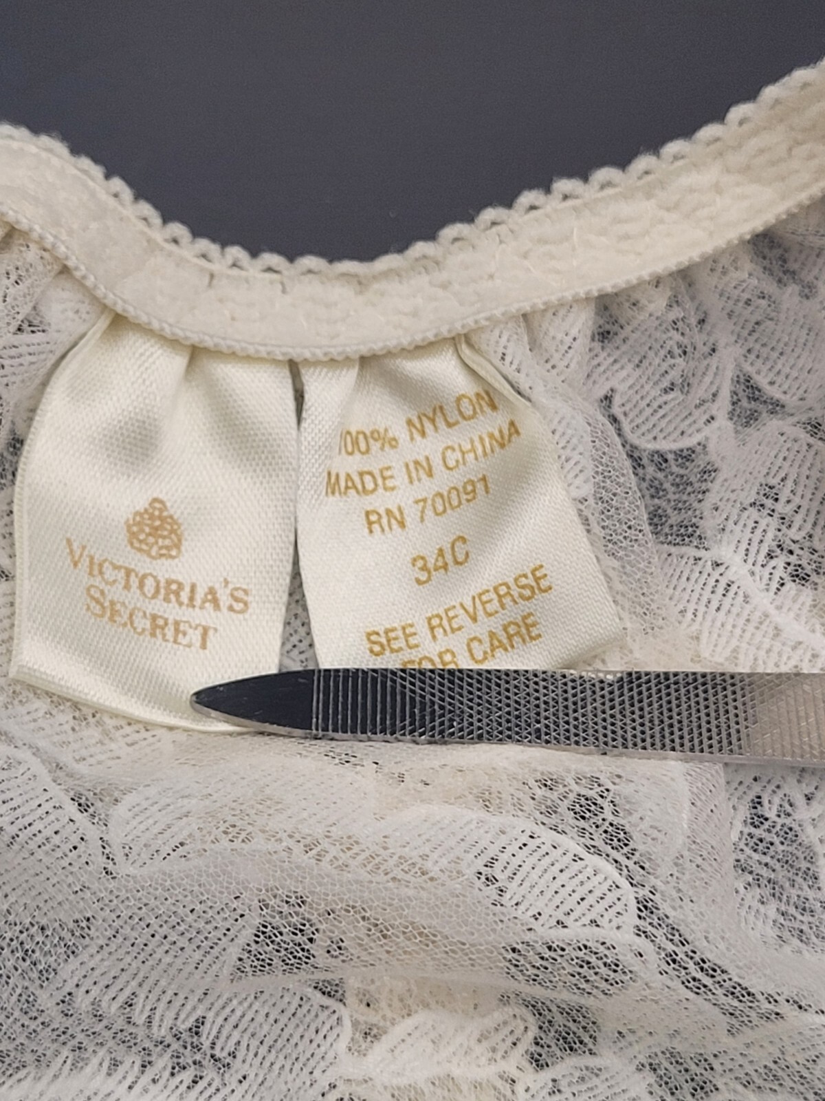 Vtg 34C Victorias Secret 80s 90s T String G String Thong Panties Lace S IVORY