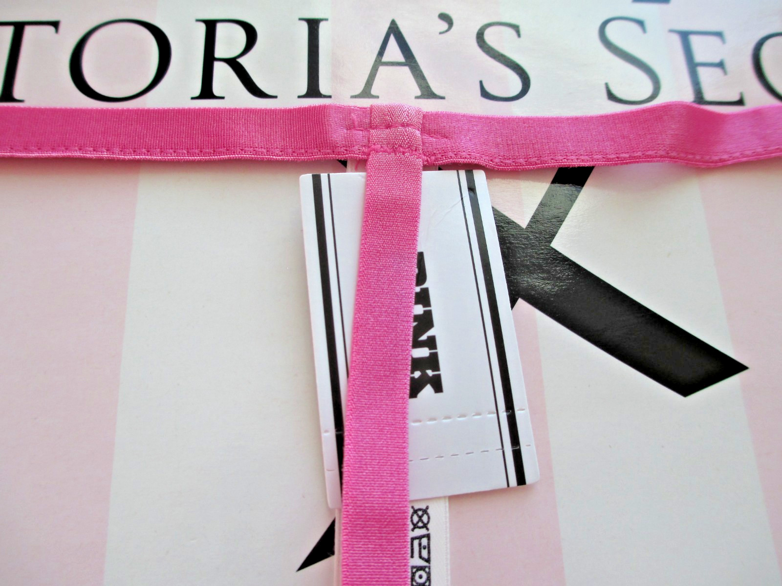 VICTORIA’S SECRET PINK Wink V-String Thong Panty S M L XL Pink NWT Hearts Cutout