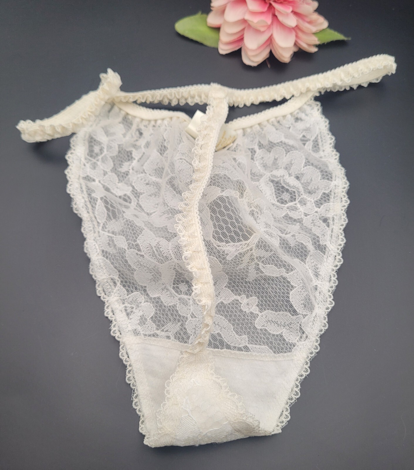 Vtg 34C Victorias Secret 80s 90s T String G String Thong Panties Lace S IVORY