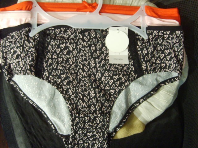 3 PACK LADIES~WOMENS~JUST BE…VDAY~MICROFIBER~HIPSTER BRIEF PANTIES~SIZE 6~NWT