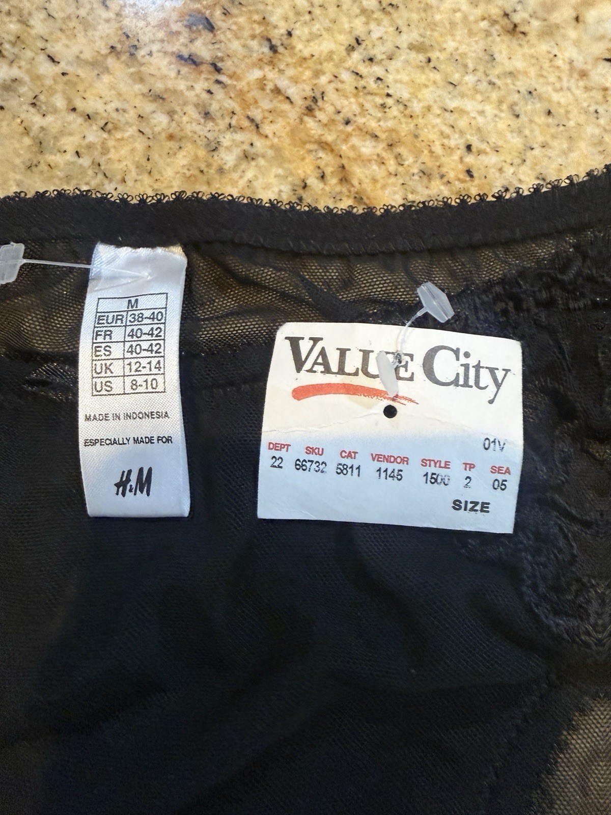 H&M Lingerie Panties Set 2 Pairs M NOS Deadstock Mesh Embroidered Thong Briefs
