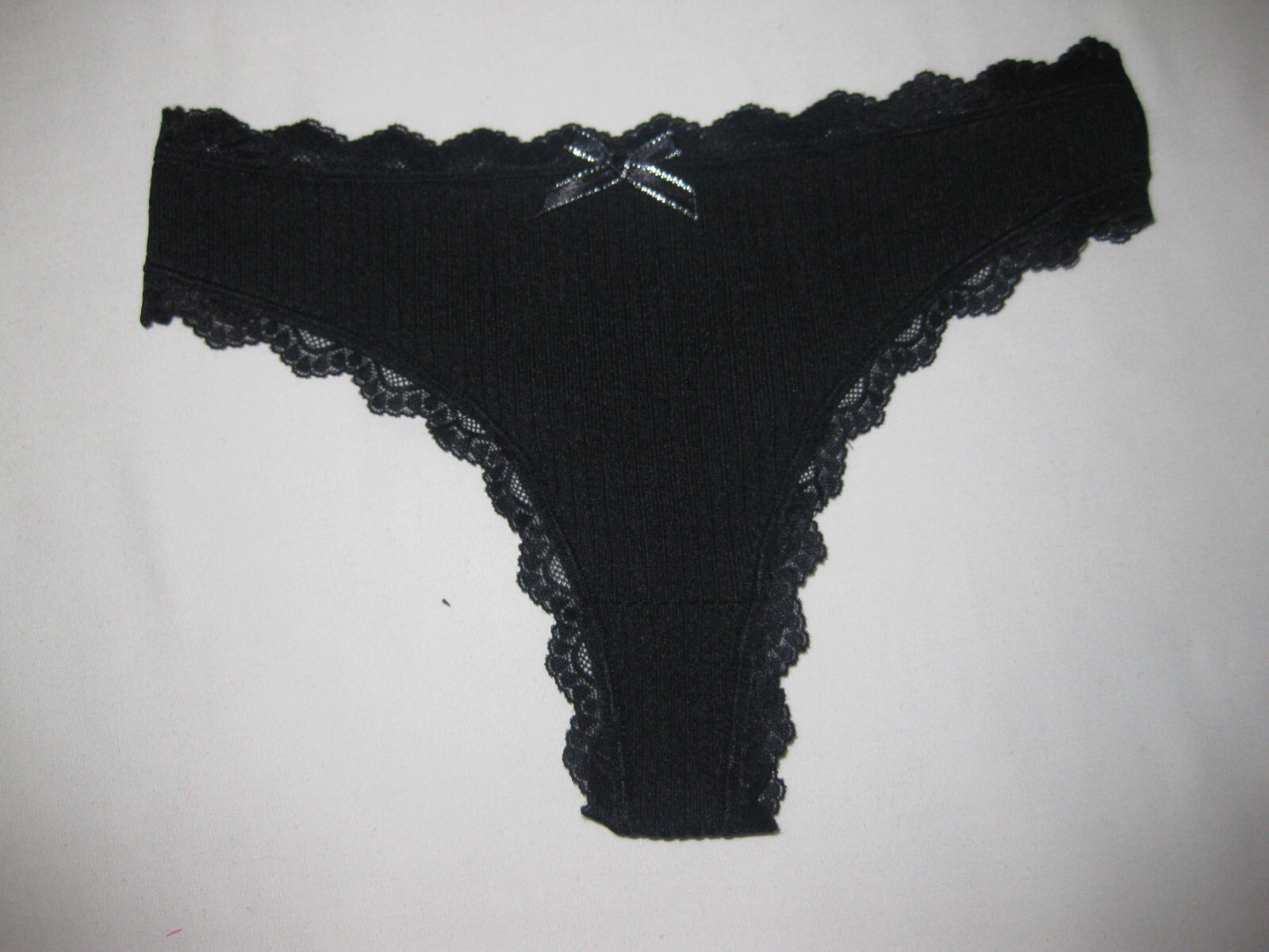 Shein lace trim ribbed w/bow cutout back thong panties XS black nip 80s