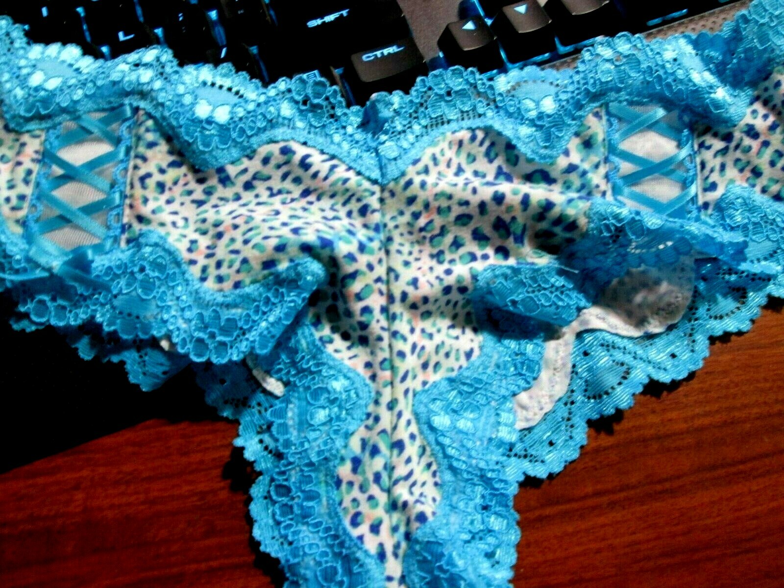New Victoria’s Secret 💙’Very Sexy’ Cheeky 💙Sz XS 💙💗💙Aqua Leopard