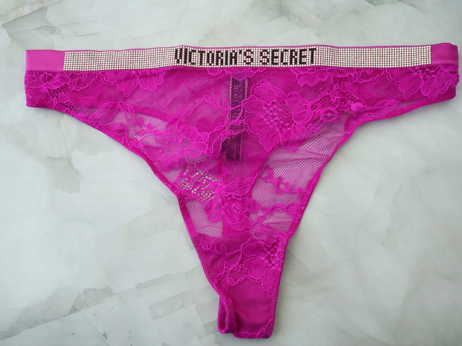 NEW Victoria’s Secret 2021 Shine Sequin Stretch Lace Thong Panties LARGE