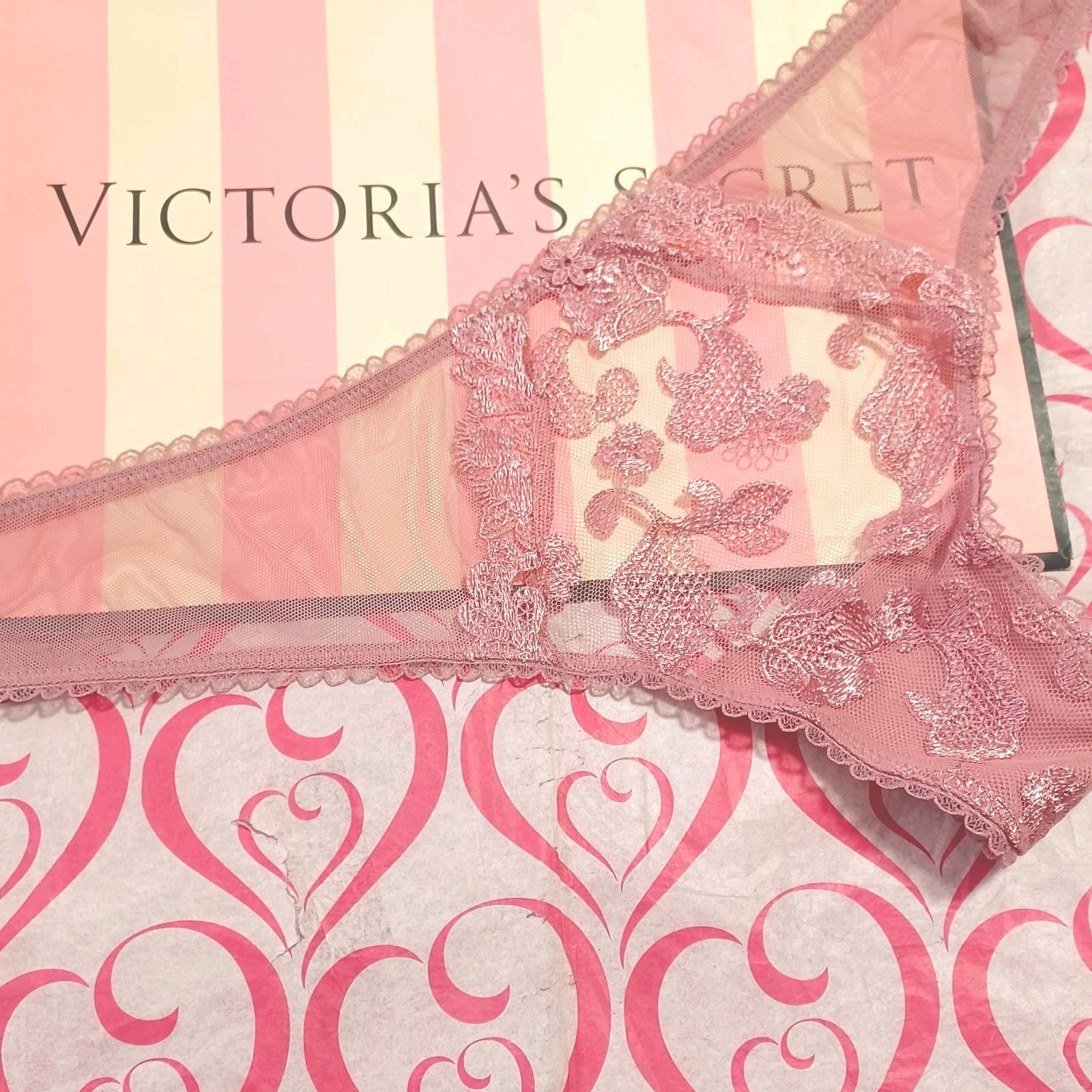 Victoria’s Secret Vintage Blossom Embroidery Thong VINTAGE ROSE Medium NWT!