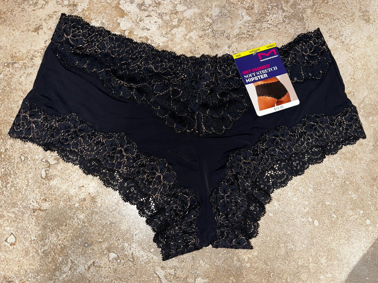 MAIDENFORM 40823 Luxurious Scalloped Lace Cheeky Hipster Panty Black Gold Med 6