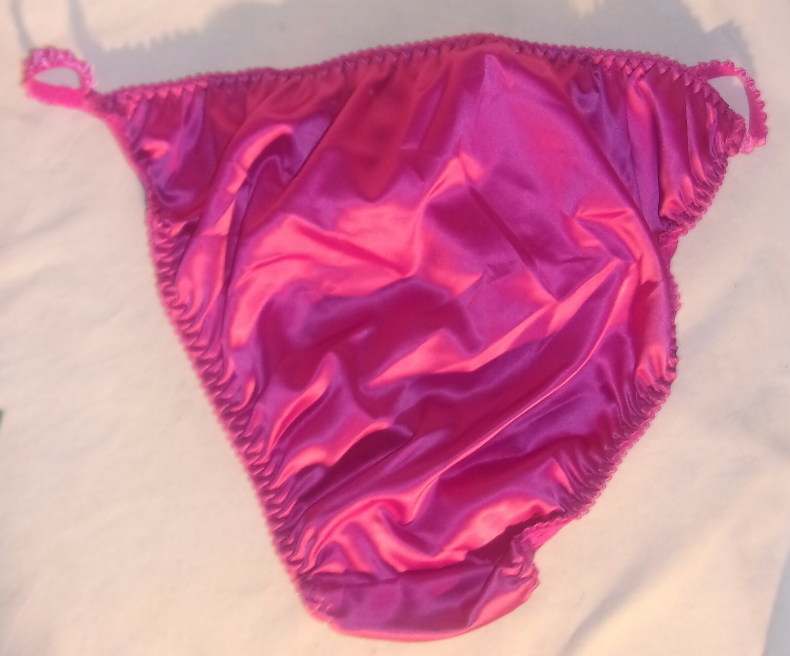 NEW SEXY STRING BIKINI PANTIES SIZE M / L 80s STYLE LOOK HOT FEEL COMFY