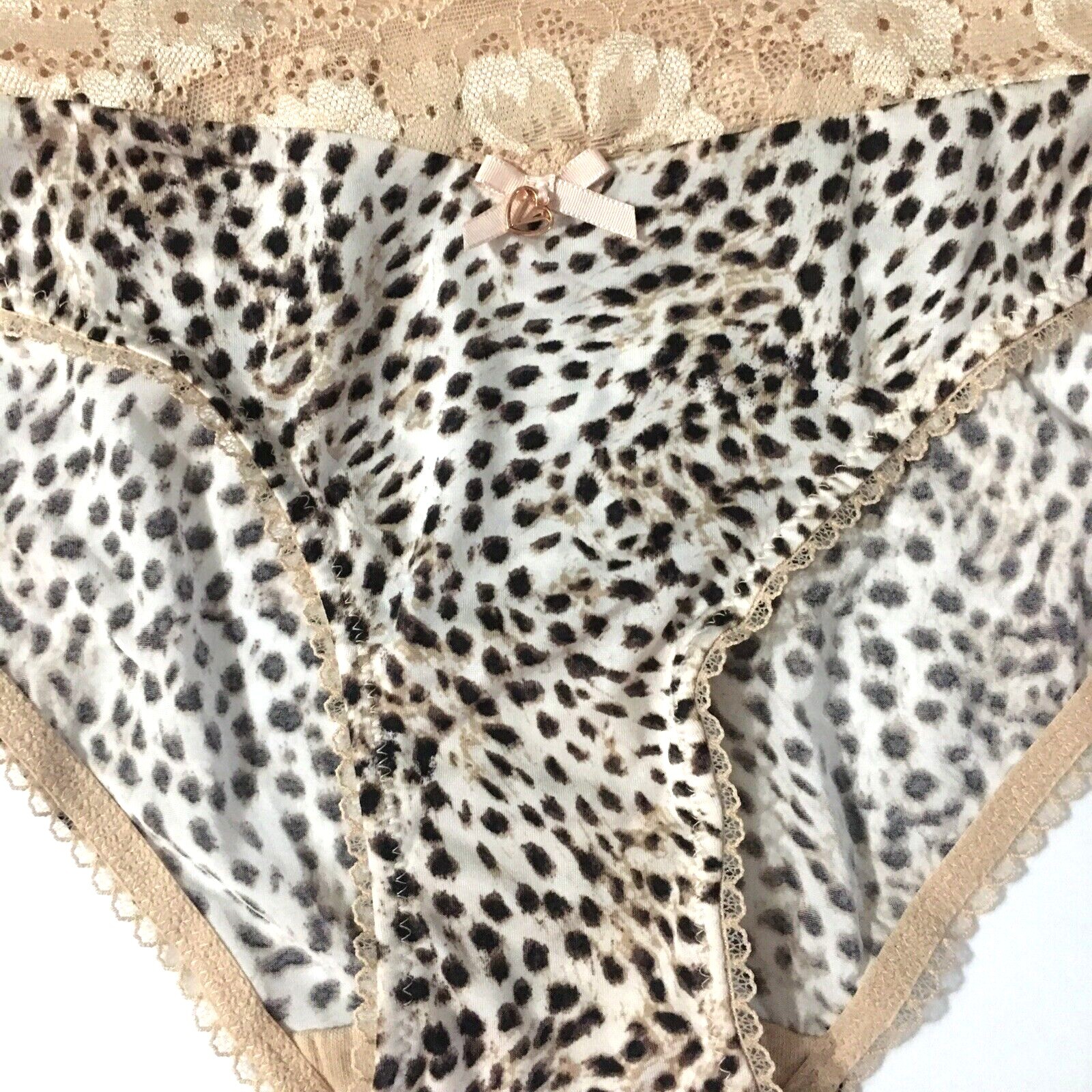 Victorias Secret Cheetah Animal Print Bikini Panty Size M Silky Body Lace Waist