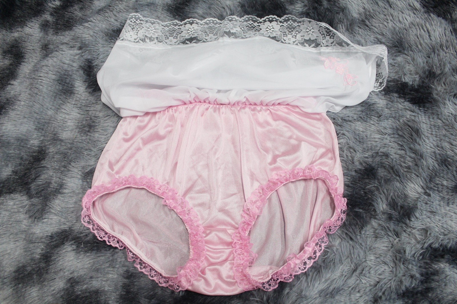 #A100 2XL/ElasticW.24-44″ 2in1 Pink Nylon Full Brief + White Half Slip 15″