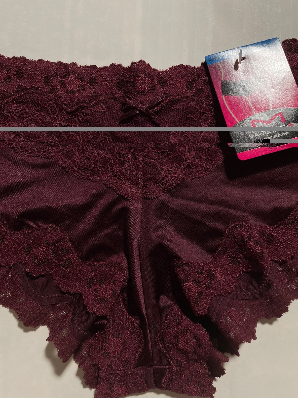 NWT Lot of 2 Women’s Maidenform Hipster Panties – Size XL / 8 – FREE SHIPPING