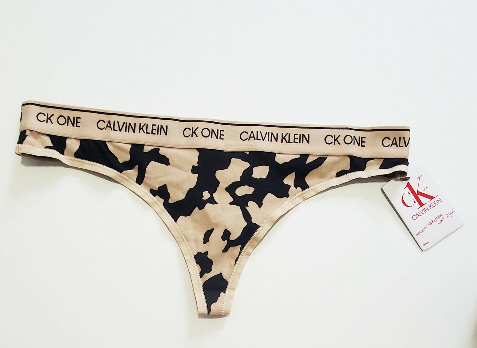 Calvin Klein CK One Cotton Thong Panty Charming Khaki QF5733 Sz M – NWT
