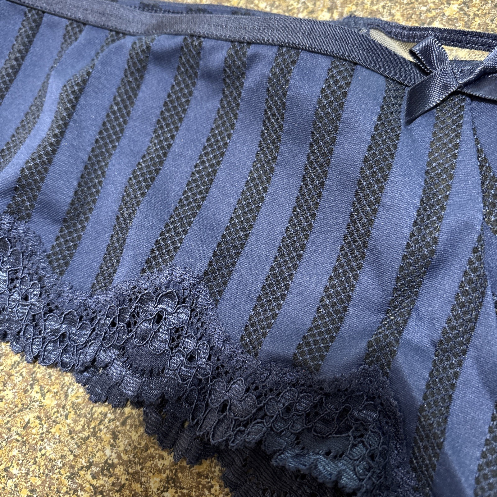 Victoria’s Secret Very Sexy Cheeky Panty Medium Navy Mesh Lace Strappy Back NWT