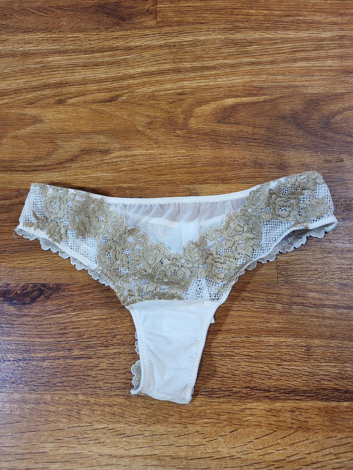 NWT Intimissimi Tulle & Lace Briefs Ivory& Beige Size M