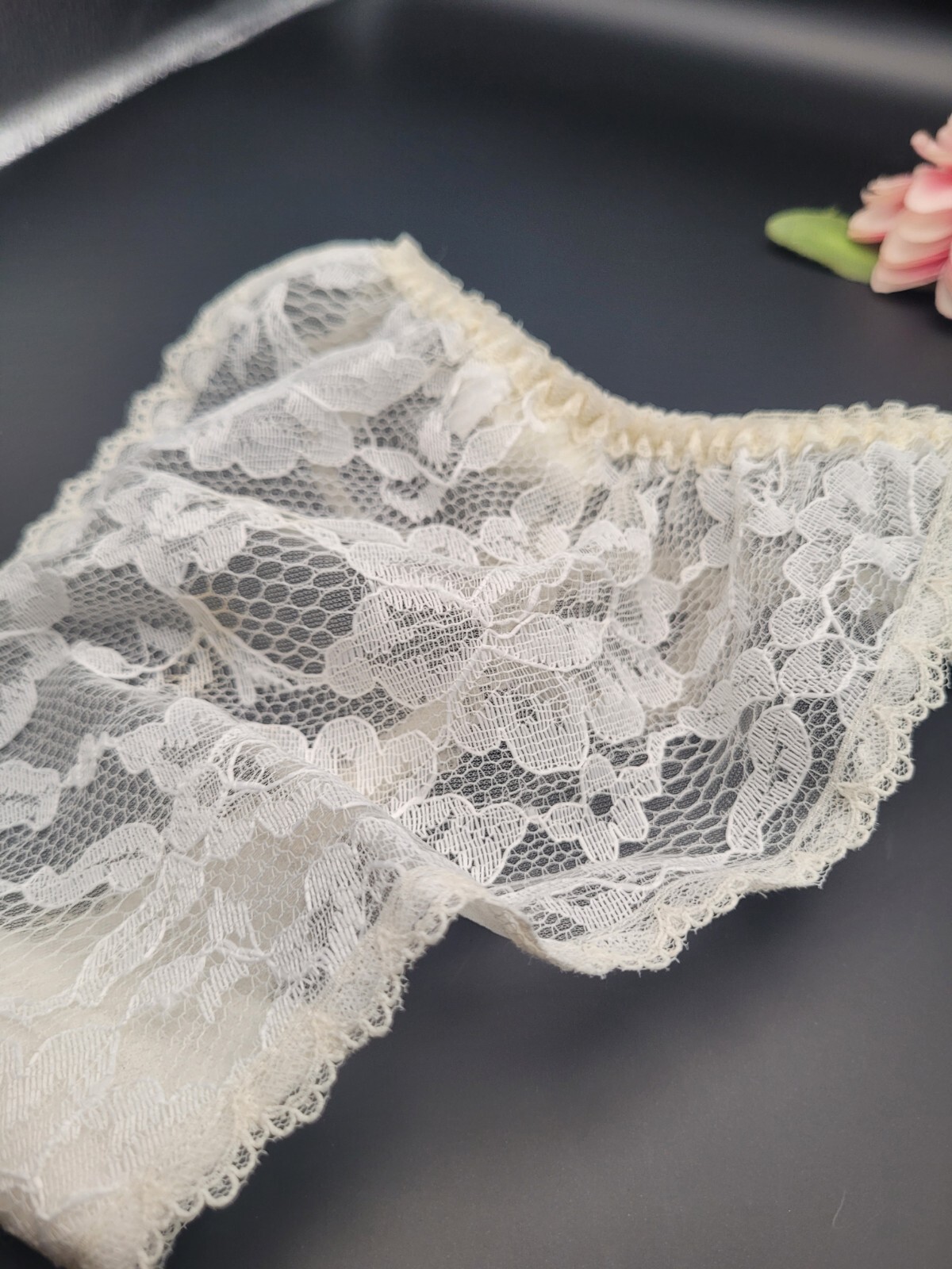 Vtg 34C Victorias Secret 80s 90s T String G String Thong Panties Lace S IVORY