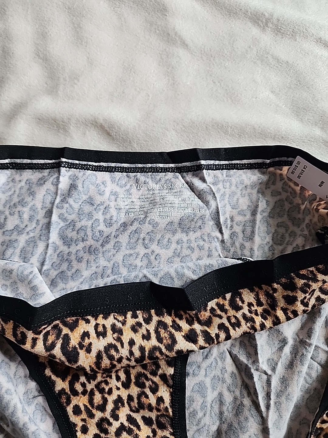 3 NWT VICTORIA ‘S SECRET PANTY BIKINI CHEEKHIPHUGGER Cotton Blend, Sz M RN 54867