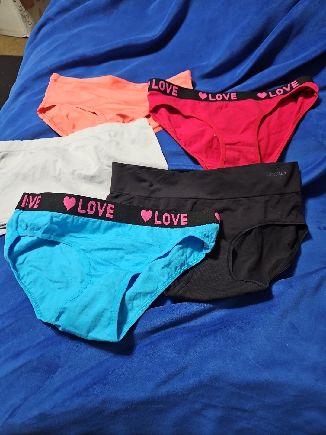5 Pack Women’s Assorted Panties Size Large ASST Colors And Styles