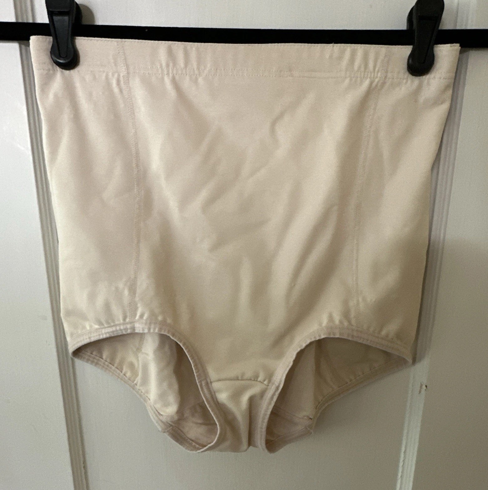Flexees Seamless Shapewear Brief Panties Beige 2XL Nylon/Spandex 6554