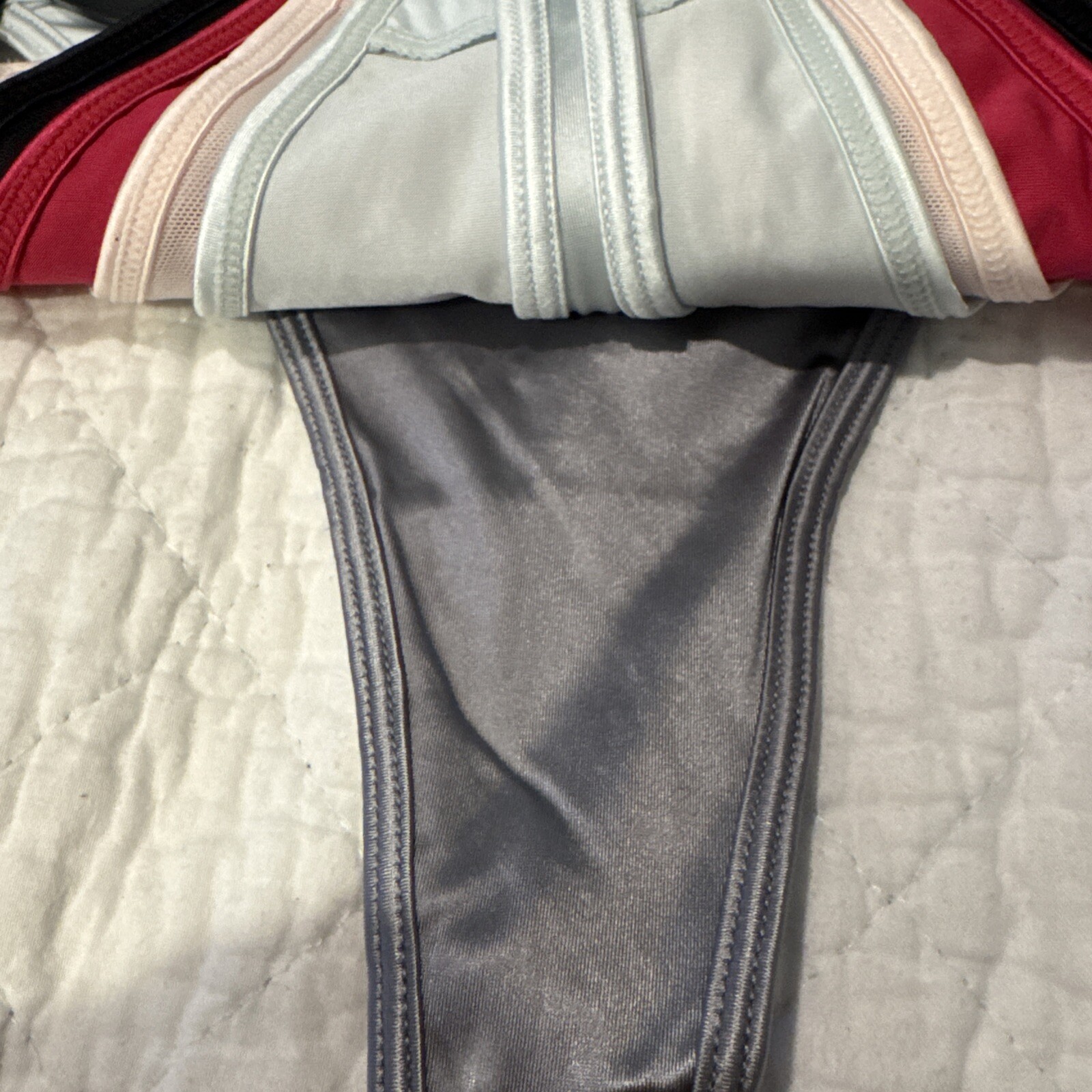 Steve Madden Thong Panties 5 Pack Underwear Size Small Lingerie Sparkle & Shine