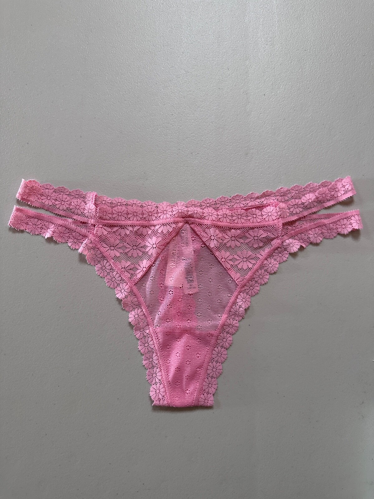 New Victoria’s Secret Panties Medium Pink Strap Lacey Flower Thong / String