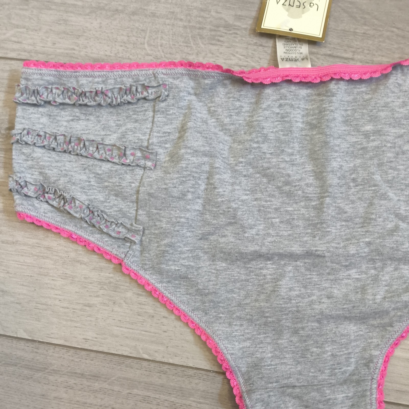 BNWT Vintage La Senza Grey & Fuschia Ruffles Shorts Style Panties Size Large