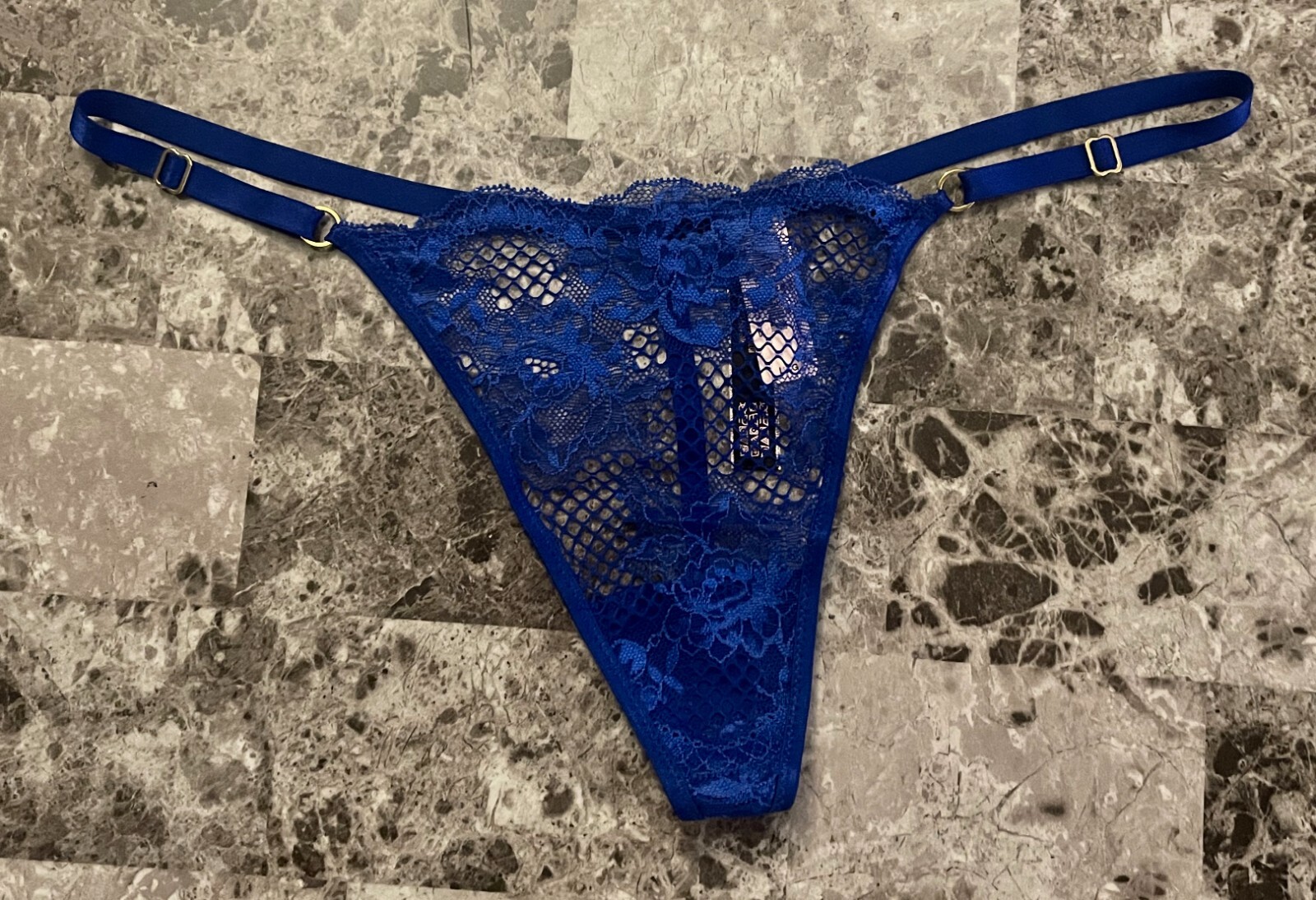 NWT VICTORIA’S SECRET BLUE FISHNET LACE GOLD ADJUSTABLE STRAP V STRING PANTIES