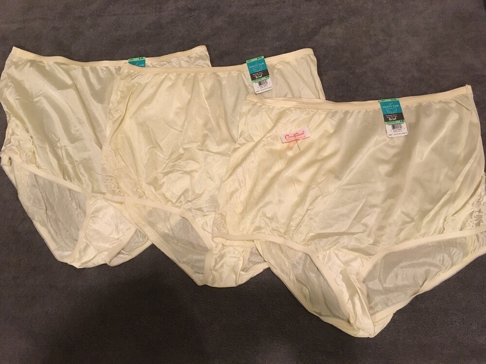 3-4 Vanity Fair COLORS Nylon Briefs 15813 & 13801 & 13001 Lace 6 7, 8,9,10 Lace