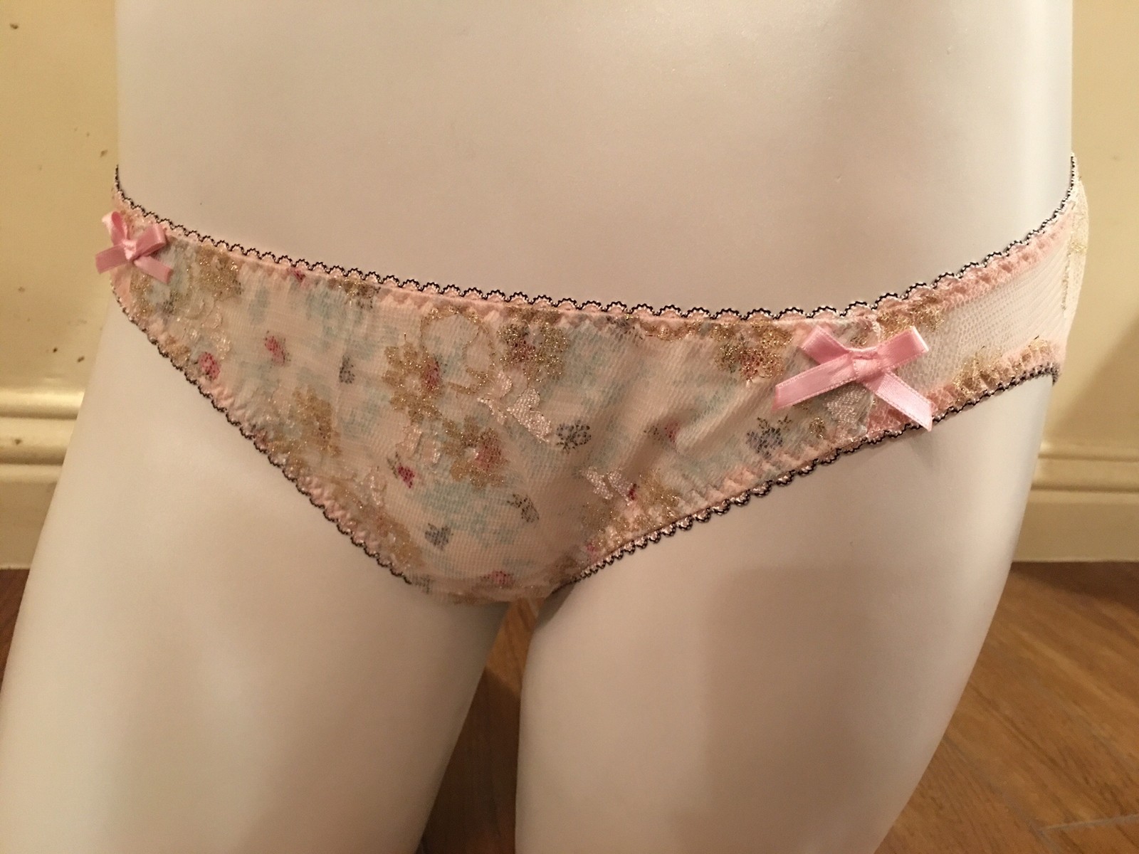 NEW – Fifi Chachnil Lace Brief – Multiple Sizes – NWT