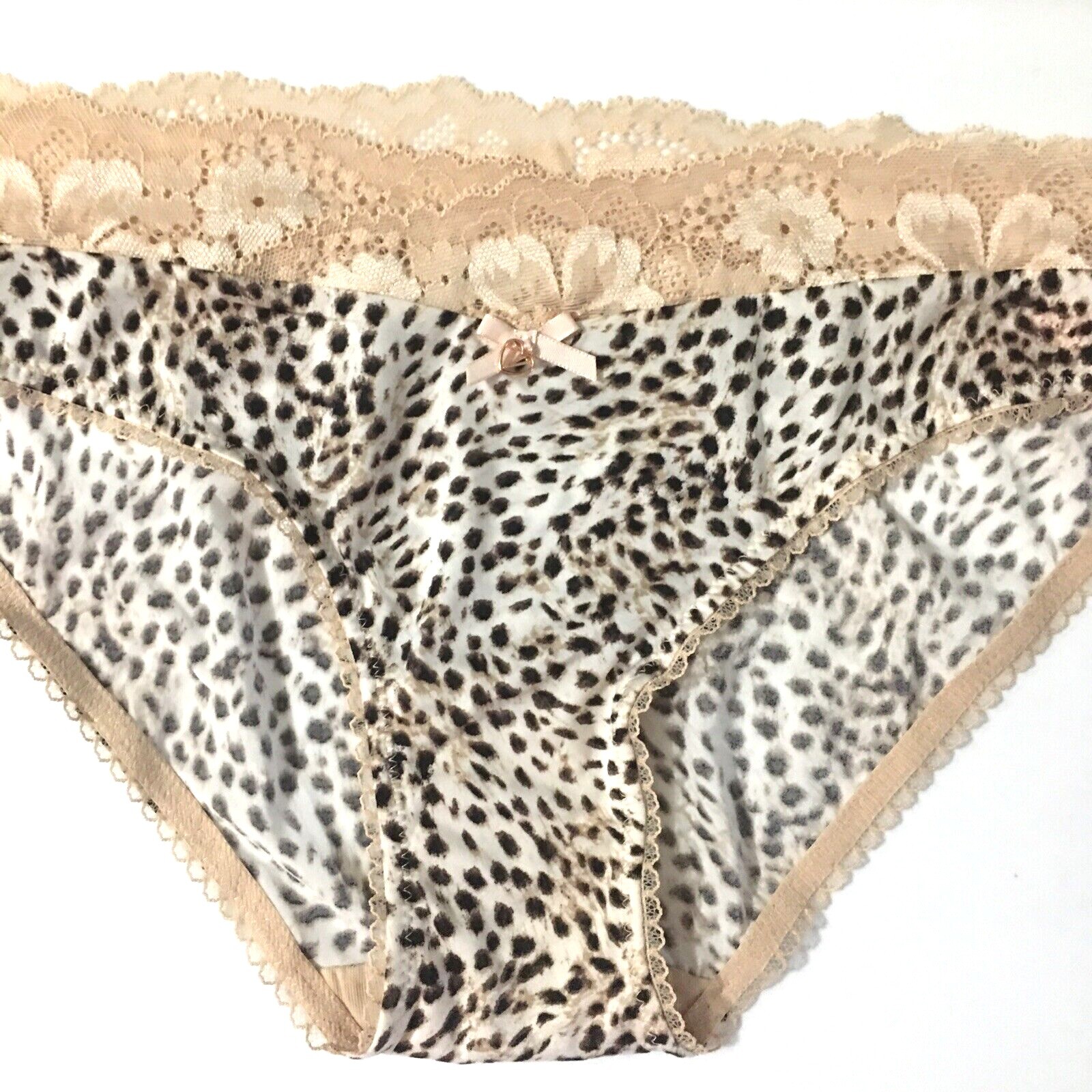 Victorias Secret Cheetah Animal Print Bikini Panty Size M Silky Body Lace Waist