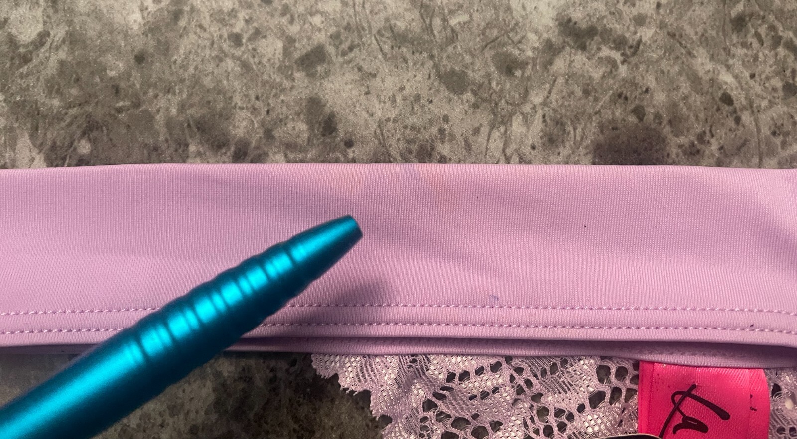 NWD LA SENZA MEDIUM LILAC PURPLE FLORAL LACE SMOOTH WAISTBAND THONG PANTIES