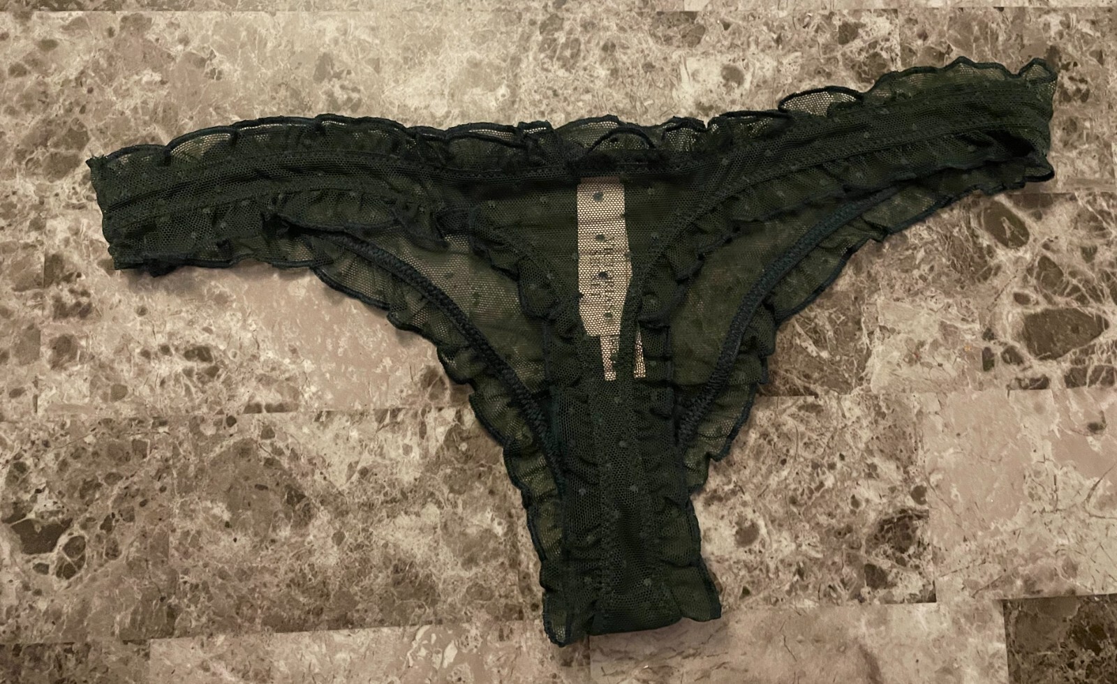 NWT VICTORIA’S SECRET GREEN POLKA DOTTED MESH RUFFLE GOLD BOW THONG PANTIES