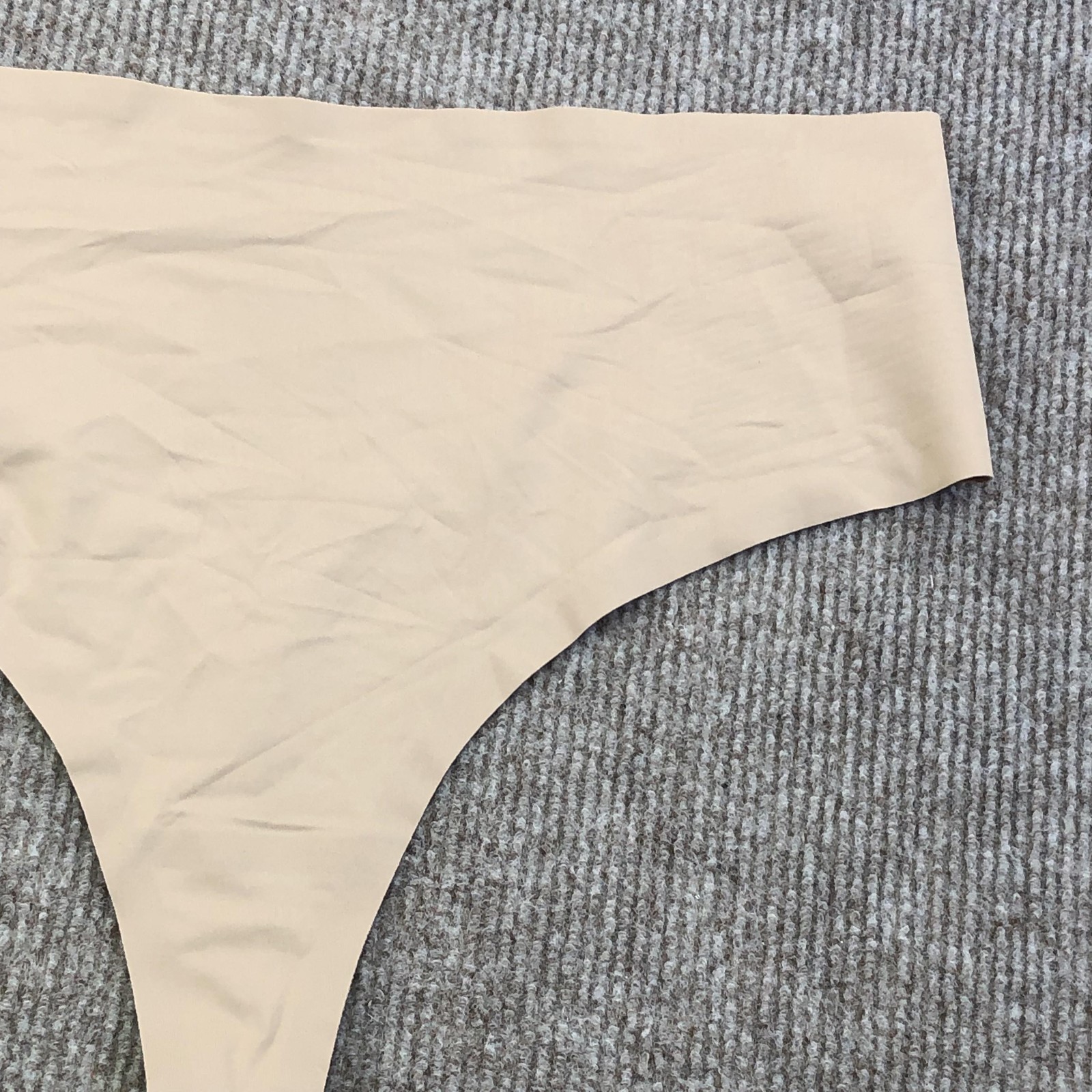 EBY Underwear Womens L Beige Seamless Thong Panties Microfiber Stretch Tagless