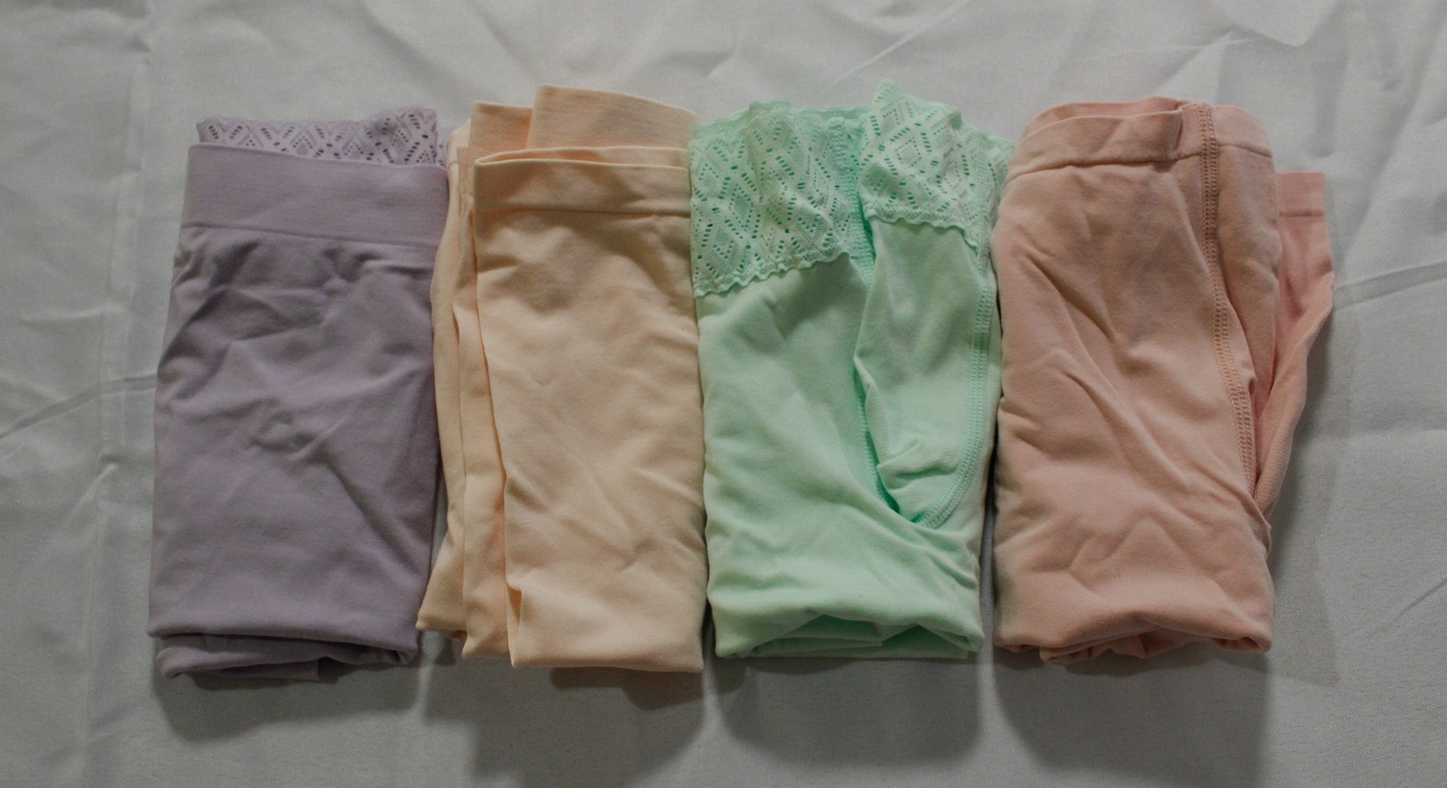 Breezies Women’s 4-Pack Comfort Breeze Seamless Long Leg Panty ZG3 Pastel Large