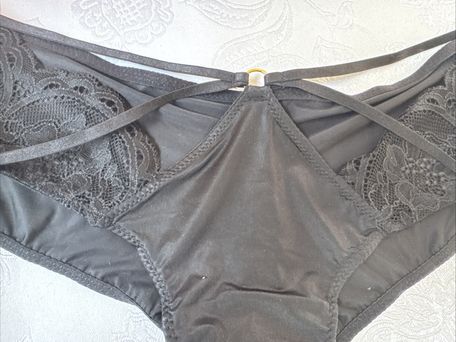 VICTORIA’S SECRET M BLACK SILKY CUT OUT FRONT CHEEKY STRAPPY CHARM PANTIES NWT