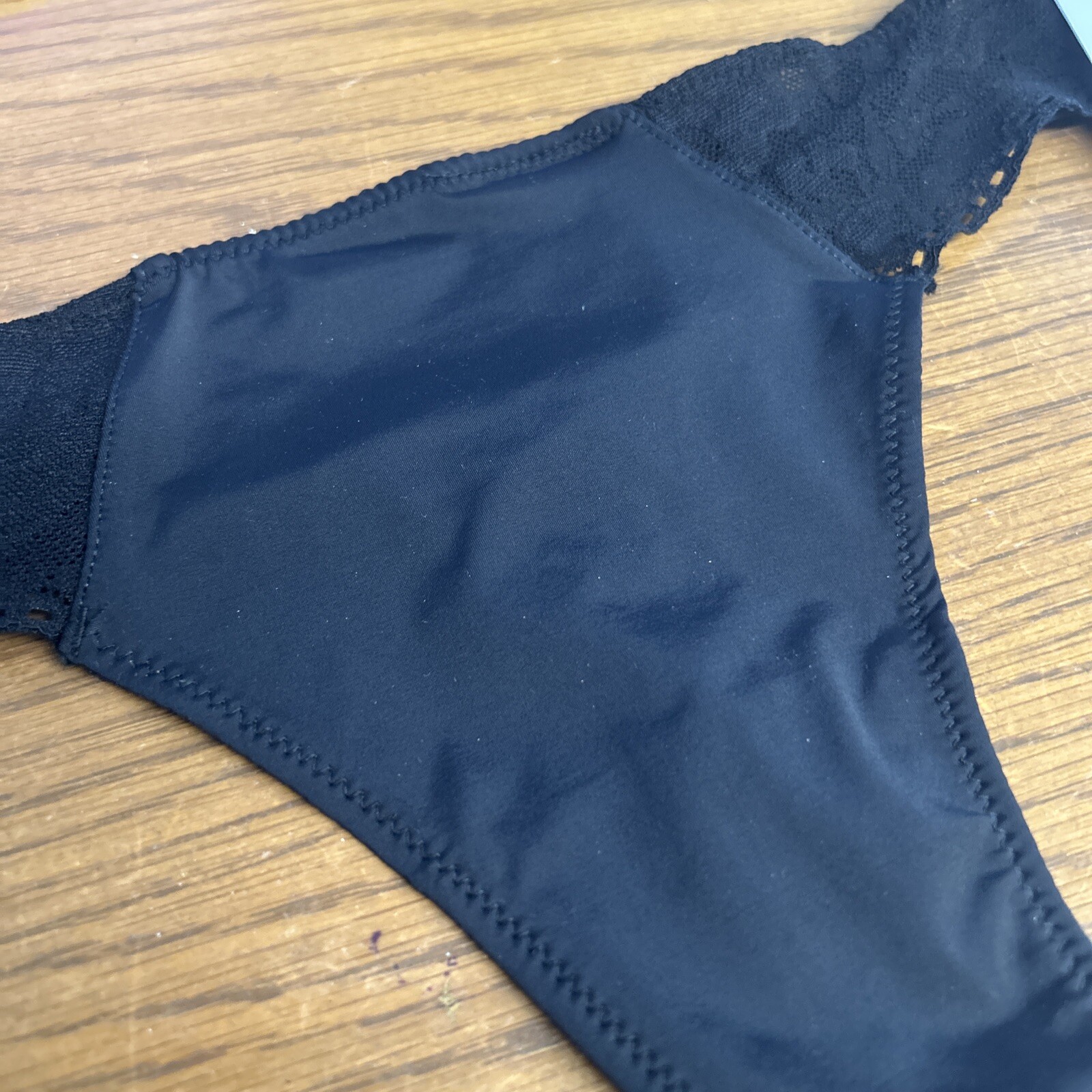 *** Calvin Klein Women’s(X-SMALL)CALVIN KLEIN ULTRA SOFT LACE THONG, BLACK