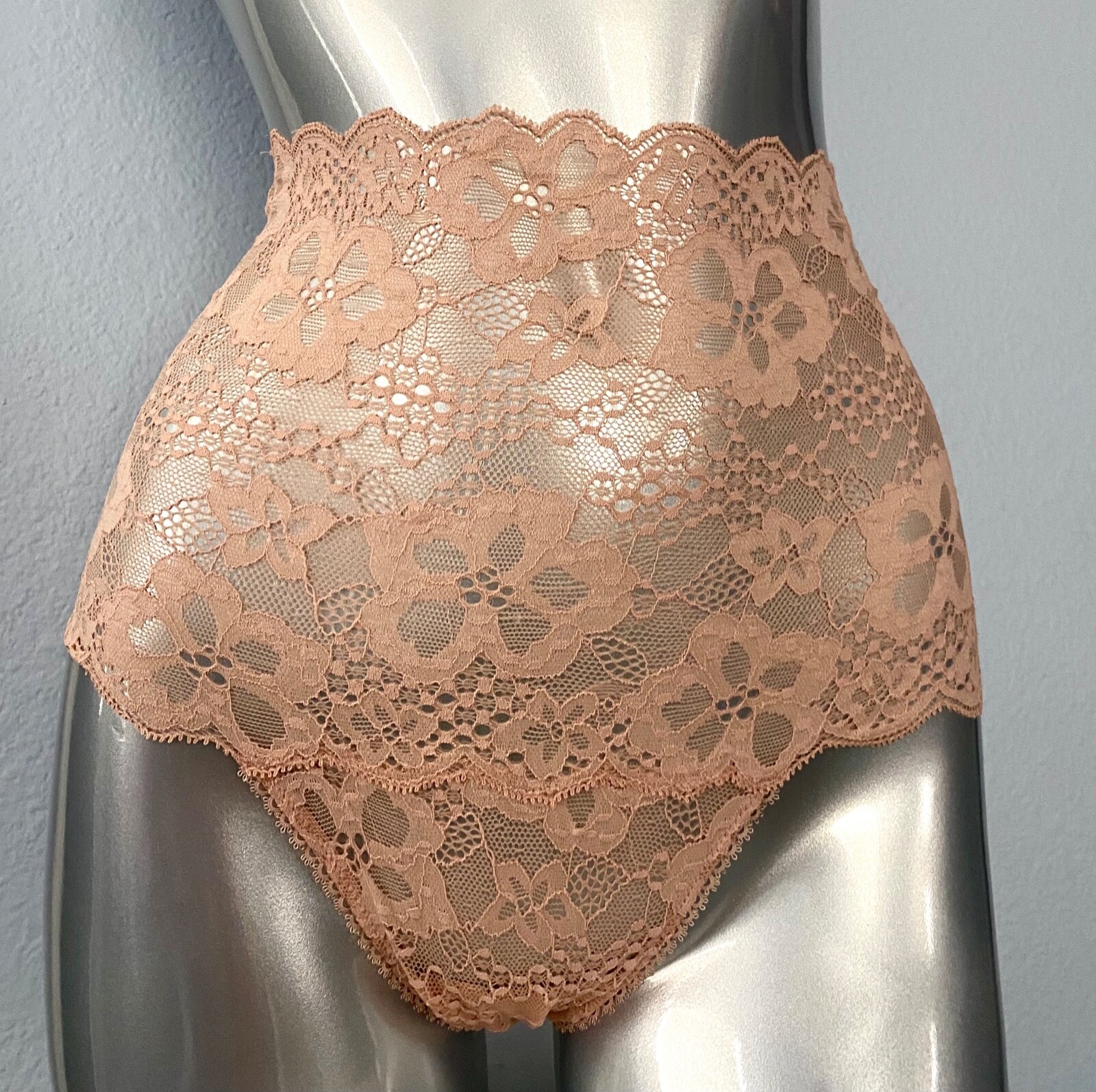 Victoria’s Secret Thong Panty High Waist Rise Evening Blush Floral Lace XS