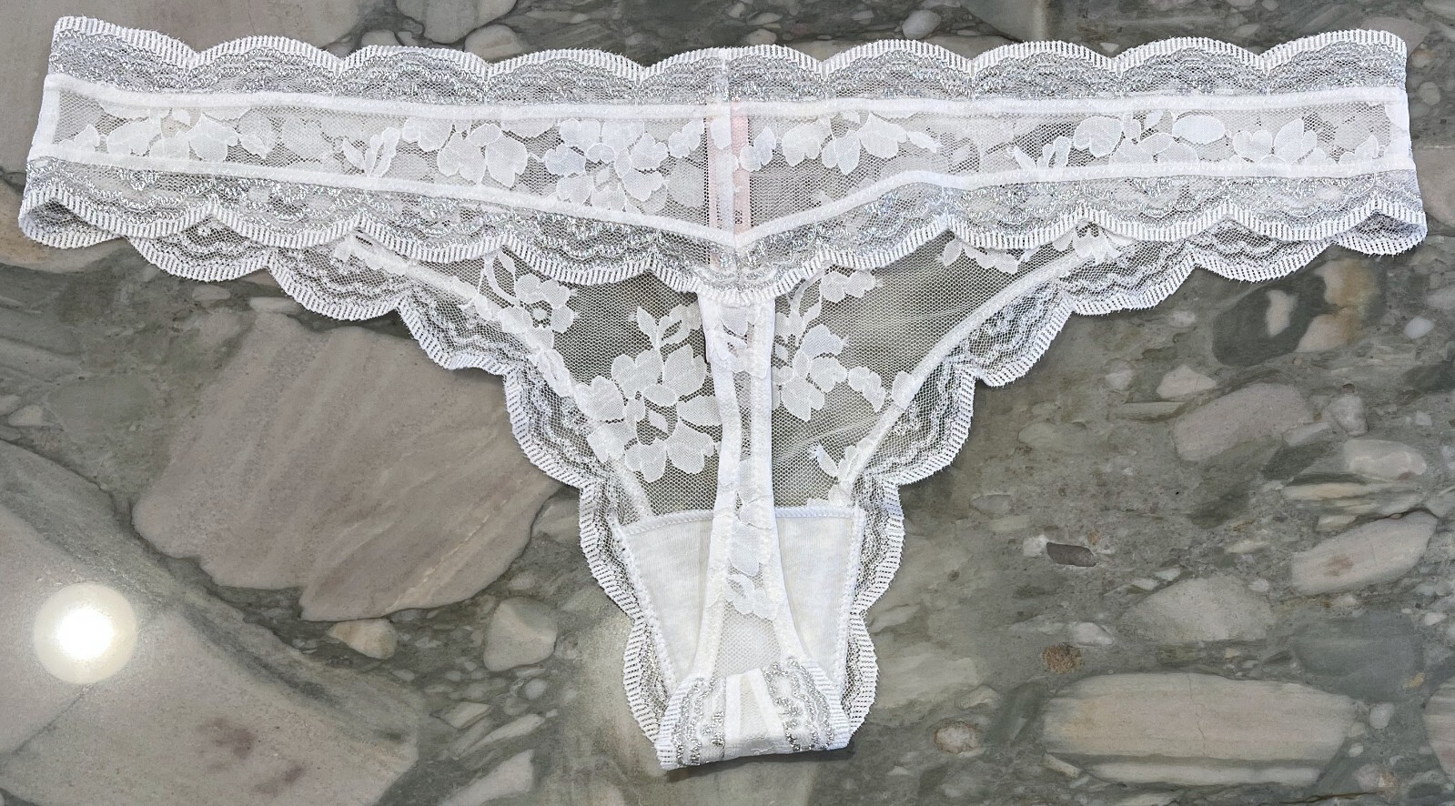 NEW Victoria Secret Dream Angels Scalloped Lace Thong – Coconut White Silver XL