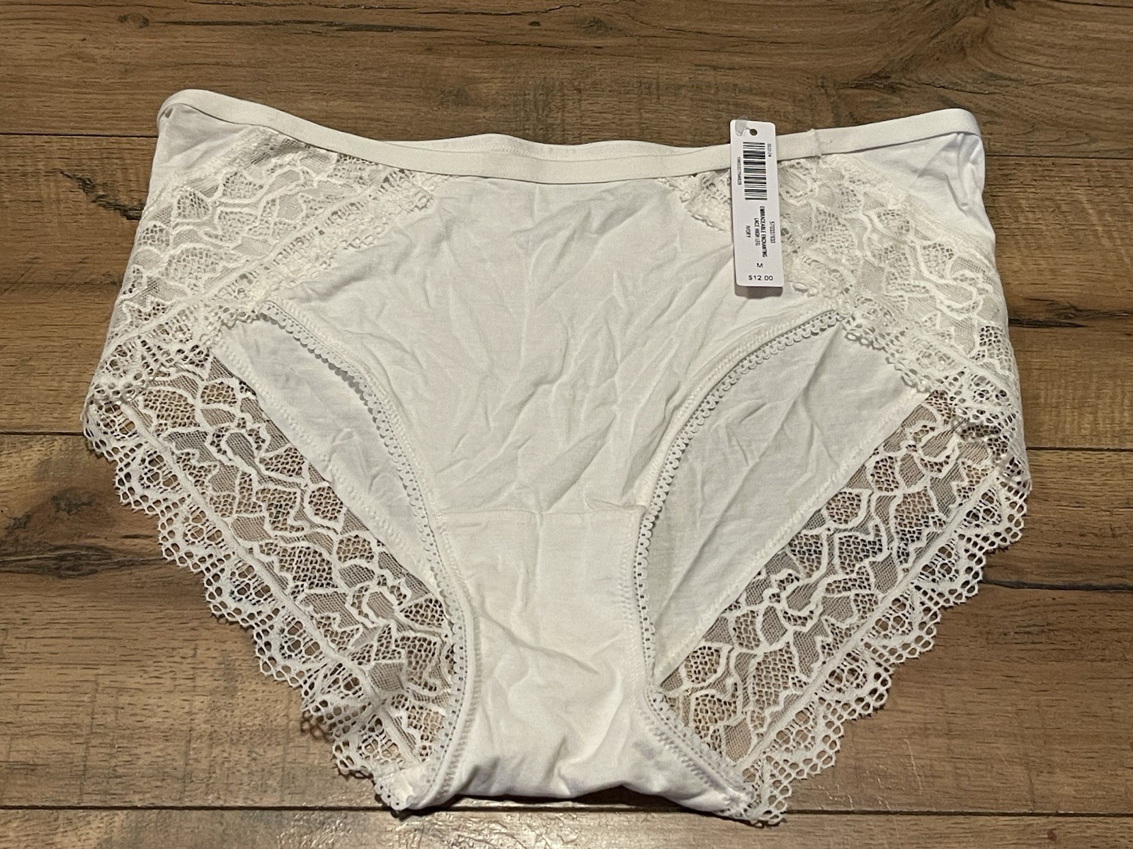 Soma Intimates Embraceable Lace High Leg Ivory Panties NWT MSRP: $12.00 ~ Medium