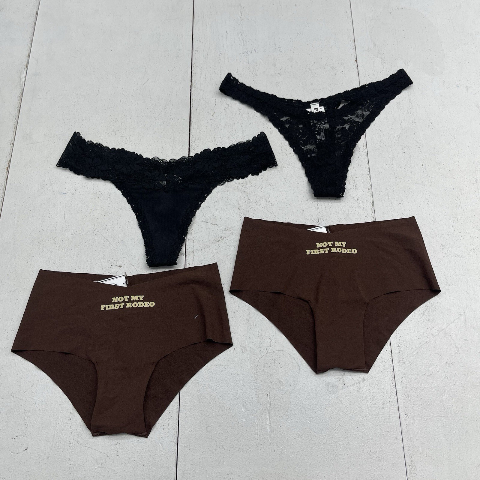 Pink Victoria’s Secret 4 Pack Brown Cheeky Black Lace Thong Underwear Women’s S