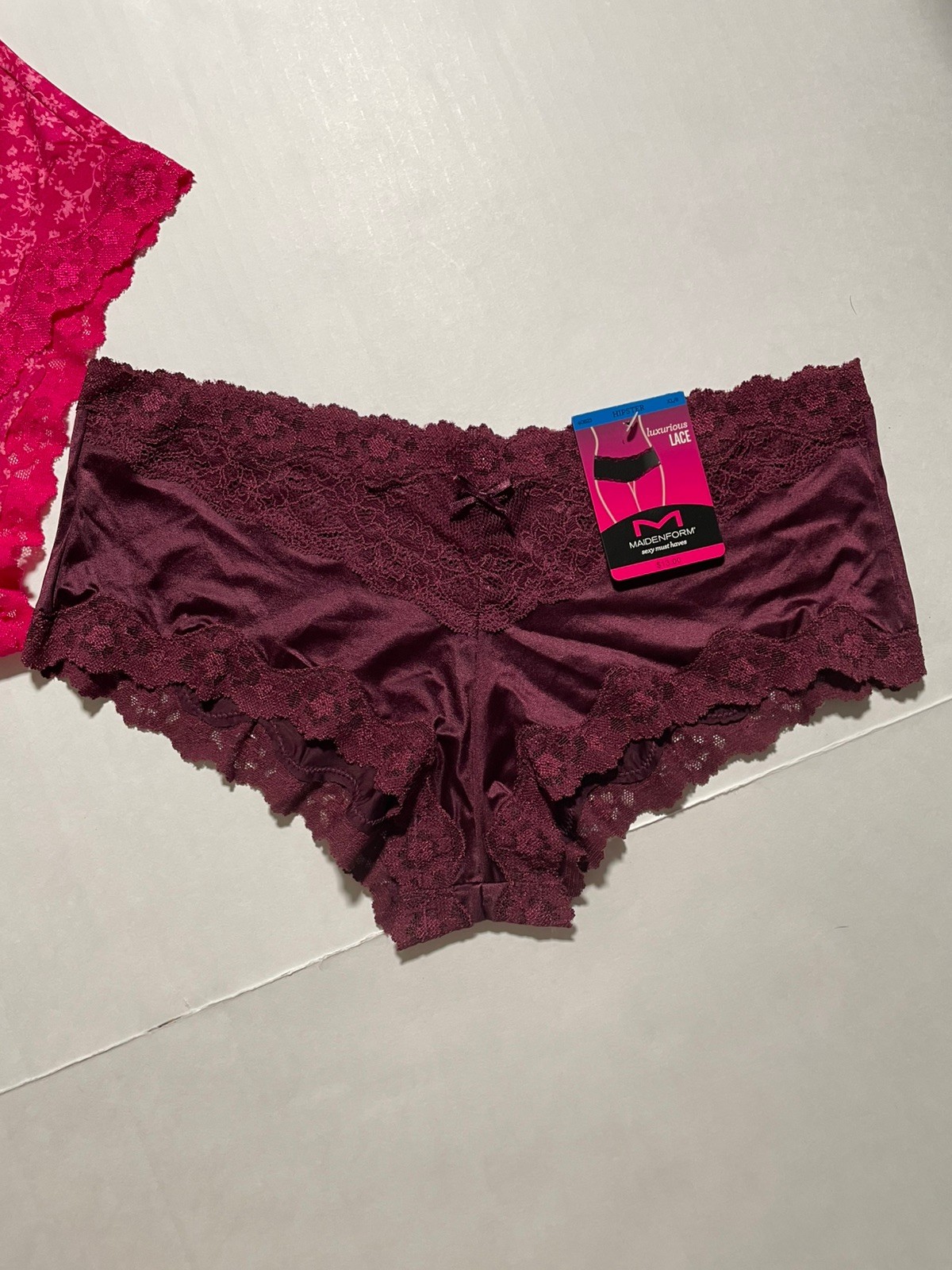 NWT Lot of 2 Women’s Maidenform Hipster Panties – Size XL / 8 – FREE SHIPPING